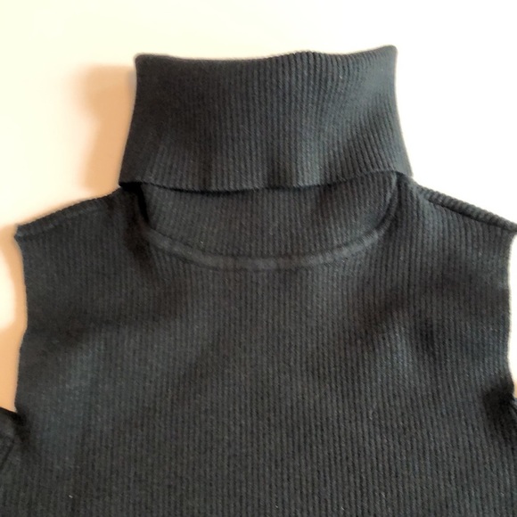 A.L.C. Cold shoulder knit - Picture 2 of 5